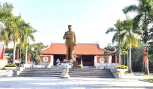 Khu lưu niệm Tổng Bí thư Nguyễn Văn Cừ được xây dựng trên khu đất của gia đình đồng chí Nguyễn Văn Cừ thuộc khu phố Phù Khê Thượng, phường Phù Khê, thành phố Từ Sơn, tỉnh Bắc Ninh. Ảnh nguồn: https://bacninh.gov.vn.