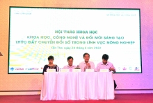 Các đồng chí Chủ trì Hội thảo.