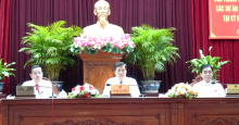 Thường trực HĐND thành phố chủ tọa phiên họp.