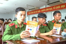 Hướng dẫn thực hiện chương trình bồi dưỡng nhận thức về Đảng