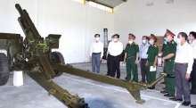 Nhiệm vụ của Quân đội hiện nay là phải cố gắng tiến lên chính quy