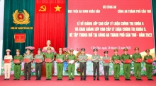 49 học viên hoàn thành Lớp Cao cấp lý luận chính trị