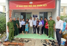 Nhiều việc thiết thực làm theo gương Bác