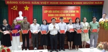 Đảng ủy Khối cơ quan Dân Chính Đảng thành phố: 181 học viên được bồi dưỡng lý luận chính trị dành cho đảng viên mới