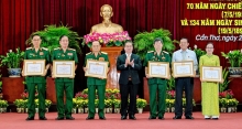 TP Cần Thơ: Long trọng tổ chức họp mặt kỷ niệm các ngày lễ lớn