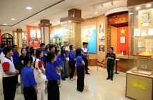 Tuổi trẻ Cần Thơ phấn đấu học tập và làm theo gương Bác Hồ