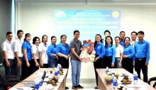 Lãnh đạo LÐLÐ TP Cần Thơ làm việc với Công đoàn cơ sở Công ty TNHH Lạc Tỷ II