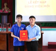 Đảng bộ phường Cái Răng chú trọng công tác phát triển đảng viên