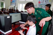 Đồn Biên phòng Vĩnh Hải ra mắt mô hình đồng hành cùng học sinh chuyển đổi số
