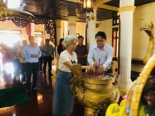 Chi bộ Phòng Đoàn thể và các hội tổ chức hành trình về nguồn tại Di tích lịch sử Đền thờ Bác Hồ xã Lương Tâm