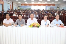 Đảng ủy Ủy ban nhân dân thành phố: 155 quần chúng tham gia Lớp Bồi dưỡng nhận thức về Đảng khóa IV