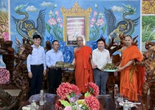 Lãnh đạo thành phố thăm, tặng quà dịp lễ Sene Dolta năm 2026 tại phường Sóc Trăng