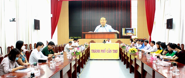 Đại biểu tham dự tại điểm cầu TP Cần Thơ.
