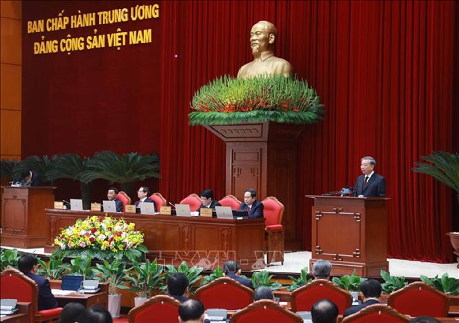 trung uong 10425 9