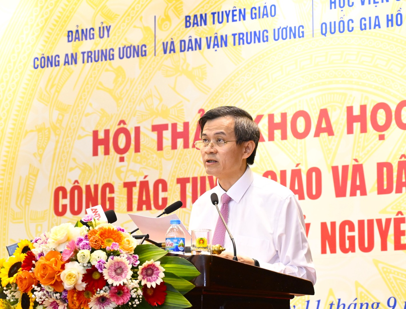 11092025 tuyengiao02