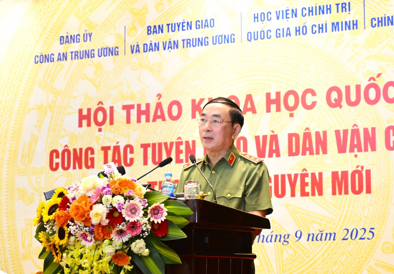 11092025 tuyengiao03