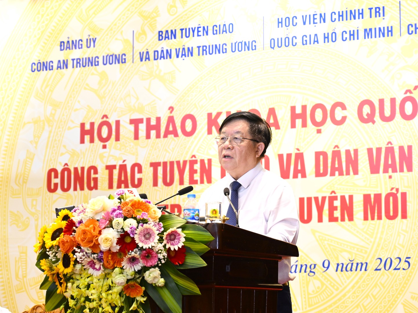 11092025 tuyengiao06